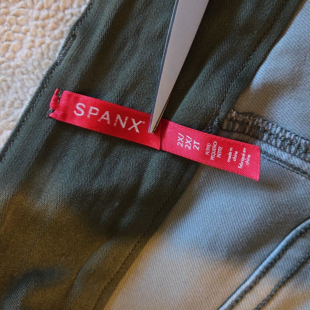 SPANX Stretch Twill Crop Wide Leg, Green 2x - Picture 4 of 14